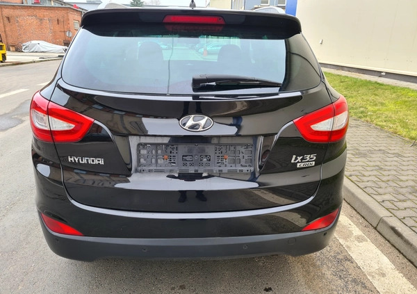 Hyundai ix35 cena 46900 przebieg: 175000, rok produkcji 2015 z Złotoryja małe 121